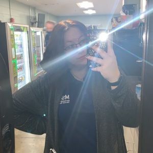 Meet your Posher, Brittney